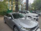 Kia K5 2022 года за 11 000 000 тг. в Алматы – фото 2