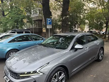 Kia K5 2022 года за 11 000 000 тг. в Алматы