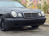 Mercedes-Benz E 200 1996 годаүшін2 200 000 тг. в Тараз – фото 2
