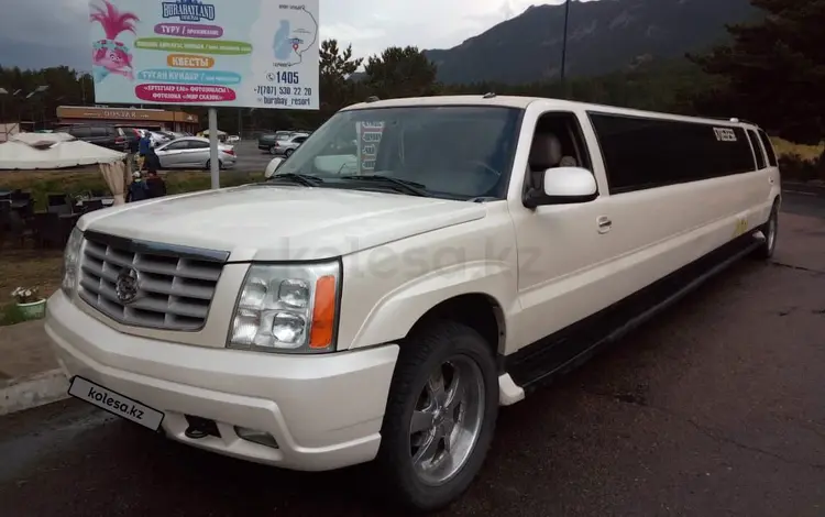 Cadillac Escalade 2005 годаүшін7 500 000 тг. в Алматы