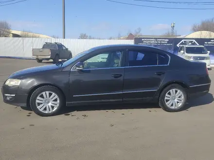 Volkswagen Passat 2006 года за 3 600 000 тг. в Уральск – фото 4