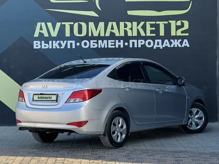 Hyundai Accent 2015 года за 5 500 000 тг. в Актау – фото 4