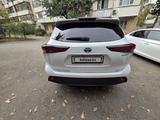 Toyota Highlander 2025 года за 29 500 000 тг. в Алматы – фото 2