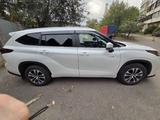 Toyota Highlander 2025 года за 29 500 000 тг. в Алматы – фото 3