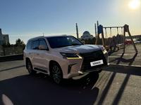 Lexus LX 570 2016 годаүшін43 000 000 тг. в Астана