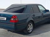 Mercedes-Benz C 220 1995 годаүшін2 000 000 тг. в Караганда – фото 4