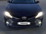 Toyota Camry 2019 года за 13 000 000 тг. в Астана – фото 2