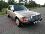 Mercedes-Benz E 230 1989 годаүшін2 900 000 тг. в Талдыкорган