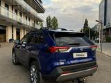 Toyota RAV4 2021 годаүшін15 000 000 тг. в Актобе – фото 4