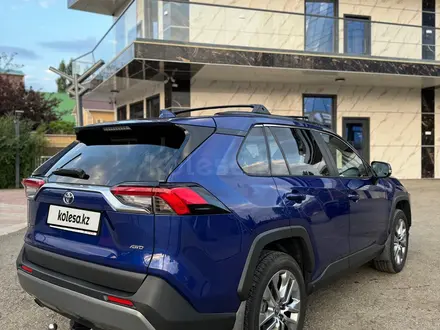 Toyota RAV4 2021 года за 15 000 000 тг. в Актобе – фото 6