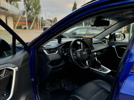 Toyota RAV4 2021 года за 15 000 000 тг. в Актобе – фото 9