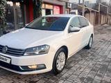 Volkswagen Passat 2014 года за 5 600 000 тг. в Алматы