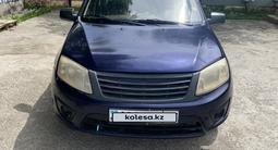 ВАЗ (Lada) Granta 2190 2014 года за 2 150 000 тг. в Аксай