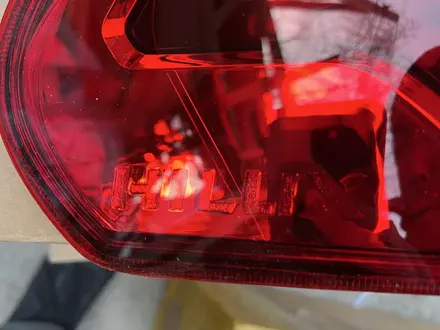 Фонари задние Toyota Hilux за 60 000 тг. в Актобе – фото 4