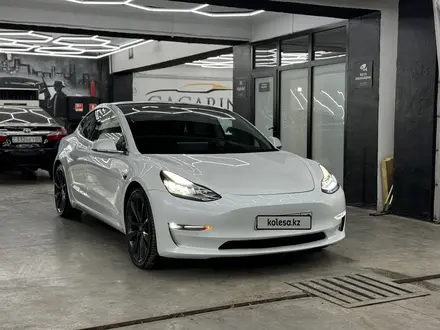 Tesla Model 3 2019 года за 12 500 000 тг. в Алматы – фото 3