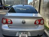 Volkswagen Passat 2006 годаүшін3 000 000 тг. в Астана – фото 5