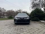 Toyota Camry 2022 годаүшін13 500 000 тг. в Алматы