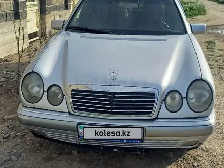 Mercedes-Benz E 280 1995 года за 2 700 000 тг. в Шымкент