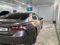 Toyota Camry 2020 года за 10 700 000 тг. в Атырау – фото 15