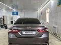 Toyota Camry 2020 года за 10 700 000 тг. в Атырау – фото 14