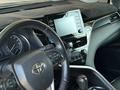 Toyota Camry 2020 года за 10 700 000 тг. в Атырау – фото 8
