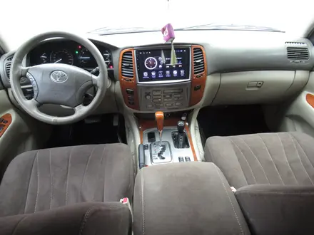 Toyota Land Cruiser 2006 года за 8 607 000 тг. в Актобе – фото 9