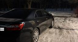 Toyota Camry 2014 годаfor8 600 000 тг. в Алматы – фото 2