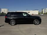 BMW X7 2021 года за 38 500 000 тг. в Шымкент – фото 2