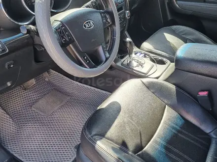 Kia Sorento 2011 года за 7 700 000 тг. в Актау – фото 14