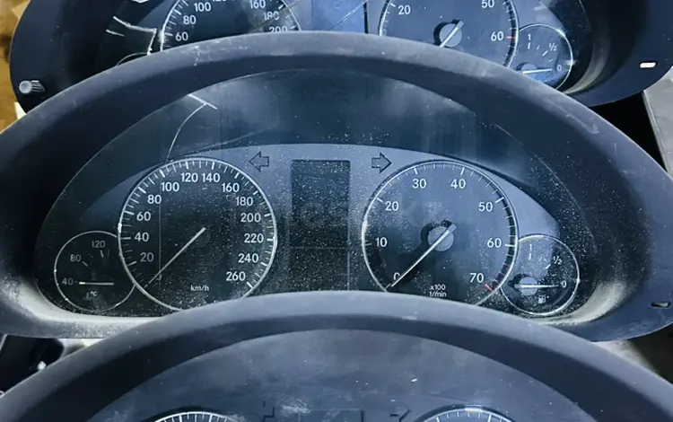 W203 рестайлинг панель приборов щиток приборов за 40 000 тг. в Алматы