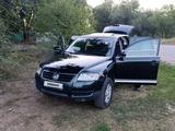 Volkswagen Touareg 2004 годаfor4 700 000 тг. в Алматы – фото 4