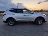 Hyundai Santa Fe 2017 года за 5 900 000 тг. в Уральск – фото 3