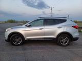 Hyundai Santa Fe 2017 года за 5 900 000 тг. в Уральск – фото 4