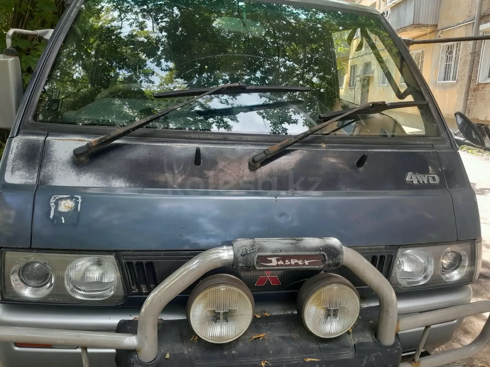 Mitsubishi Delica, 1993