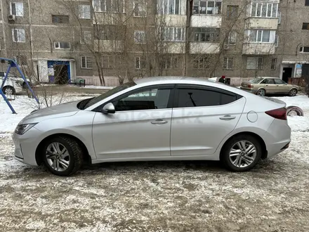 Hyundai Elantra 2019 года за 8 400 000 тг. в Павлодар – фото 2