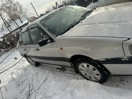 Volkswagen Passat 1993 года за 1 100 000 тг. в Караганда – фото 3