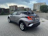 Toyota C-HR 2019 года за 9 500 000 тг. в Актобе – фото 2