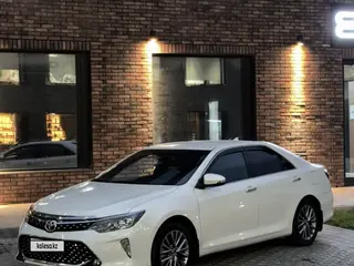 Toyota Camry, 2018