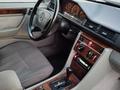 Mercedes-Benz E 220 1995 года за 3 500 000 тг. в Тараз – фото 4