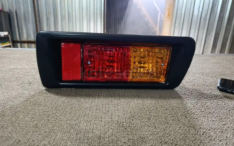 Задний катафот Toyota Land Cruiser Prado 1985-1996 за 15 000 тг. в Алматы