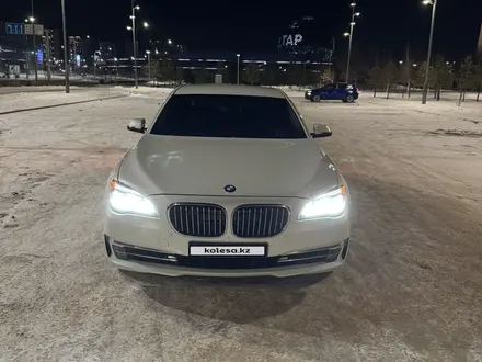 BMW 750 2012 года за 15 000 000 тг. в Астана