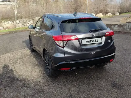 Honda HR-V 2022 года за 12 000 000 тг. в Алматы – фото 6