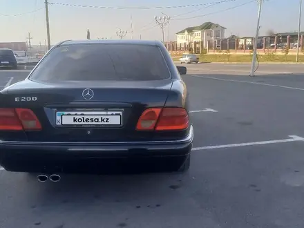 Mercedes-Benz E 280 1997 года за 2 500 000 тг. в Шымкент – фото 7