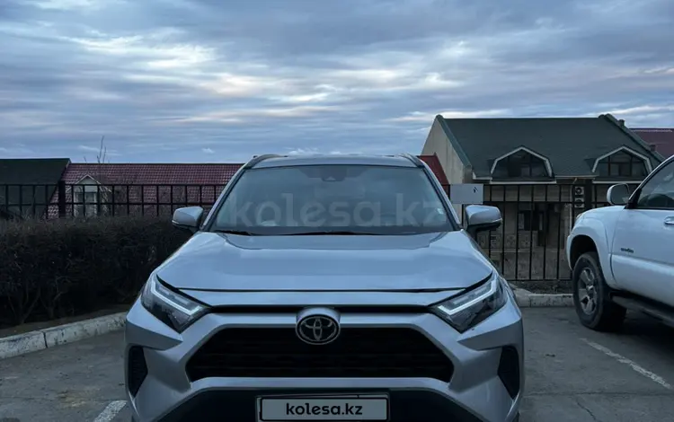 Toyota RAV4 2022 года за 15 000 000 тг. в Актау