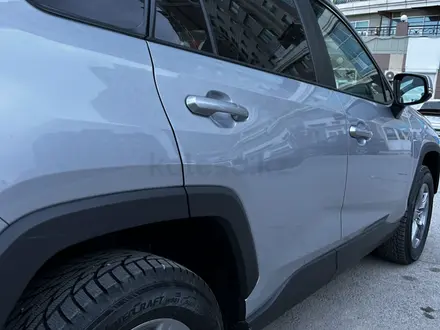 Toyota RAV4 2022 года за 15 000 000 тг. в Актау – фото 3