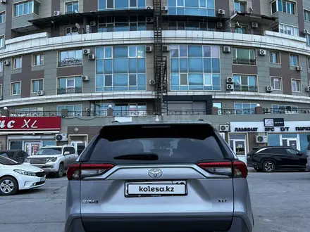Toyota RAV4 2022 года за 15 000 000 тг. в Актау – фото 5