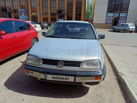 Volkswagen Golf 1994 года за 1 000 100 тг. в Уральск