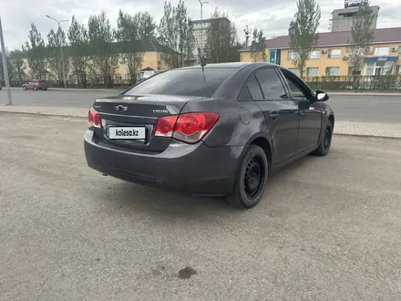 Chevrolet Cruze 2013 года за 2 950 000 тг. в Астана – фото 3