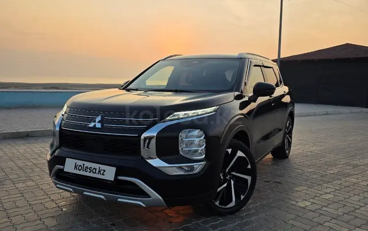 Mitsubishi Outlander 2023 года за 16 700 000 тг. в Алматы