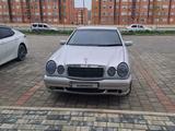 Mercedes-Benz E 280 1996 годаүшін3 400 000 тг. в Актау – фото 4